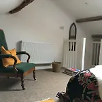 La'al Yam Nyaraló Sedbergh