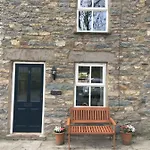La'al Yam Sedbergh
