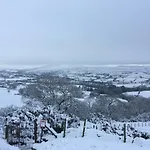 Nyaraló La'al Yam Sedbergh